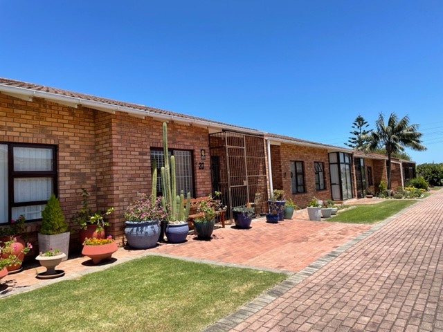 To Let 1 Bedroom Property for Rent in Fernglen Eastern Cape
